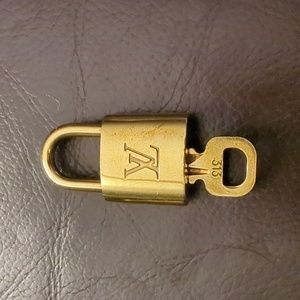LV Lock & Key #313